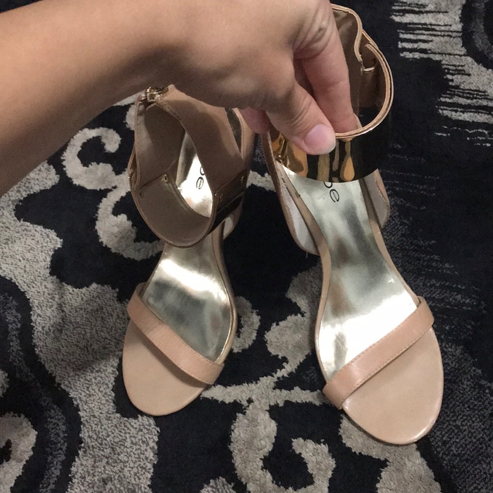 Bebe Pumps - Picture 3 of 6